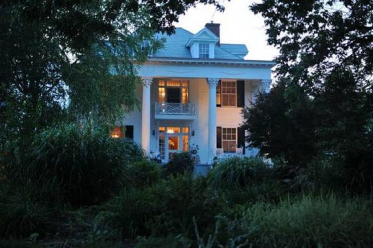 Winridge Manor Bed And Breakfast Madison Heights Eksteriør bilde