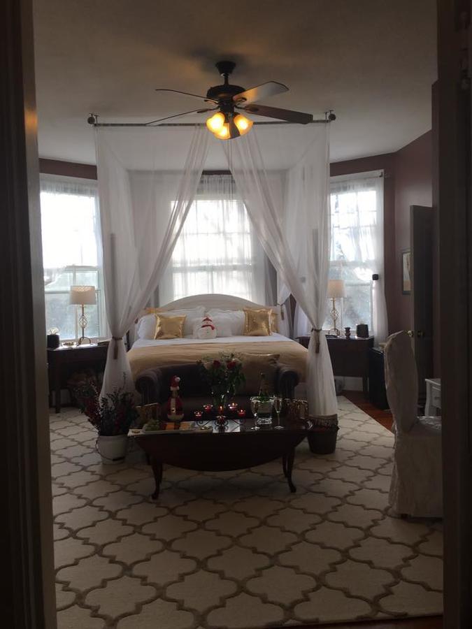 Winridge Manor Bed And Breakfast Madison Heights Eksteriør bilde